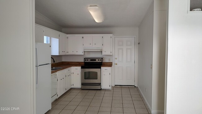 Photo - 6204 Pinetree Ave