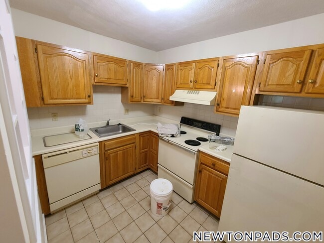 Photo - 276 Grove St Apartment Unit 8