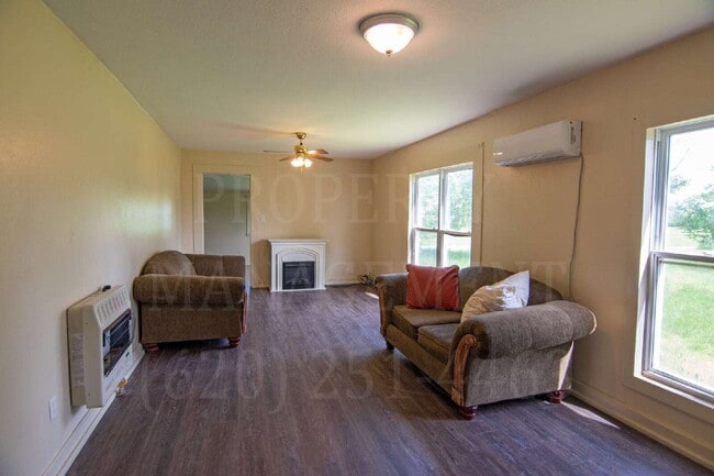 Photo - Charming 2-Bedroom 1-Bath + Bonus Room Farmhouse