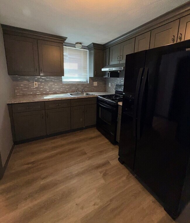 Photo - 43 Haith St Unit B