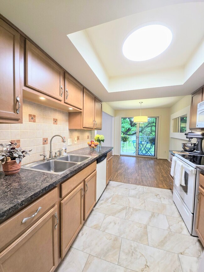 Photo - 16810 Edloytom Way Unit 177