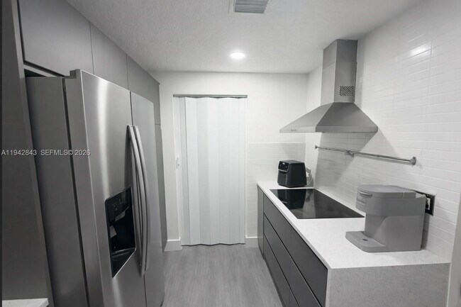 Photo - 6670 NW 114th Ave Unit 608