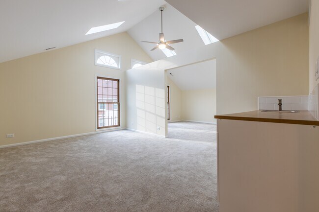 Photo - 173 S Stonington Dr Unit 383