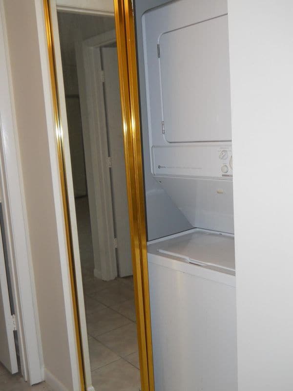 Photo - 3955 Village Dr