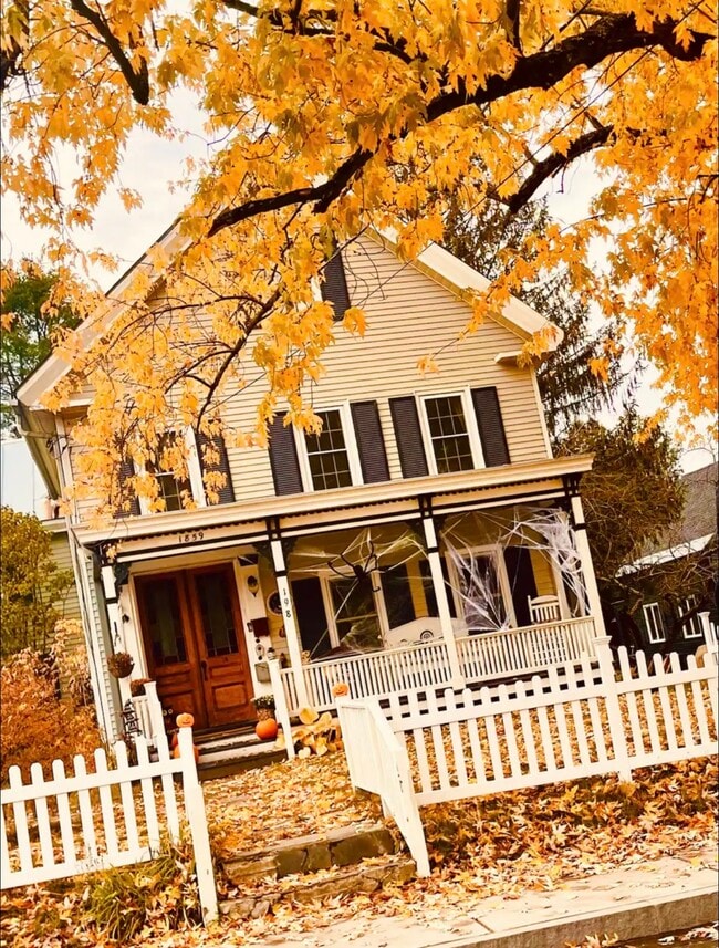 Photo - 198 S Main St Unit Blue Bird Apt B