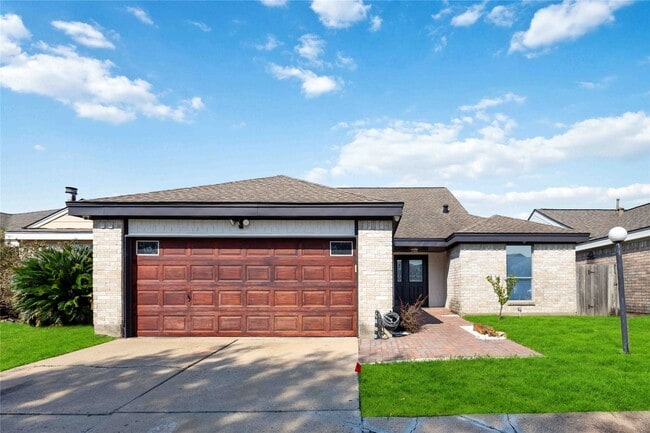 Photo - 6210 Gladewell Dr