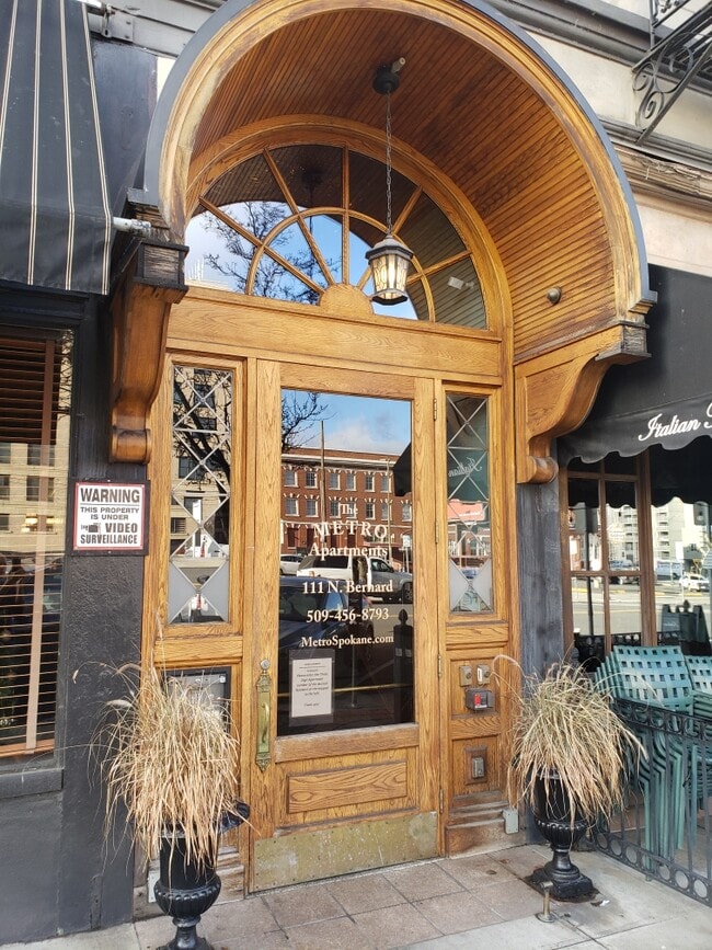 Photo - Metro Apartments