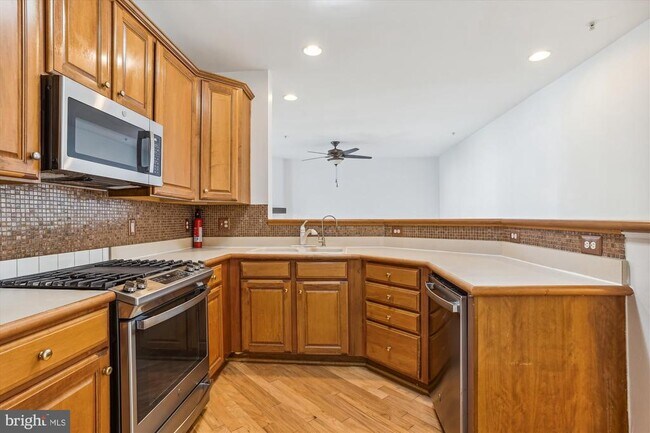 Photo - 20238 Portsmouth Blvd