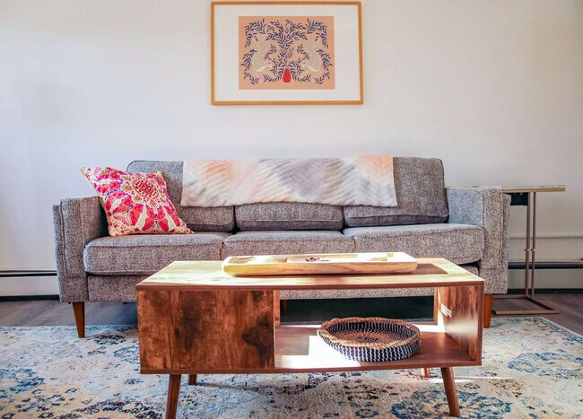 Photo - 136 Main St Unit ID1380015P