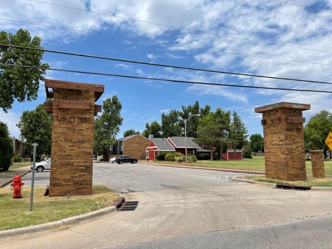 3 bed 2 bath town home in Putnam City Scho... - 3 bed 2 bath town home in Putnam City Scho...