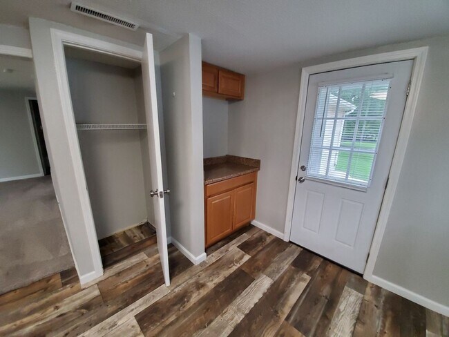 Photo - 3 Bedroom, 1 Bathroom in the Norwoodville ...