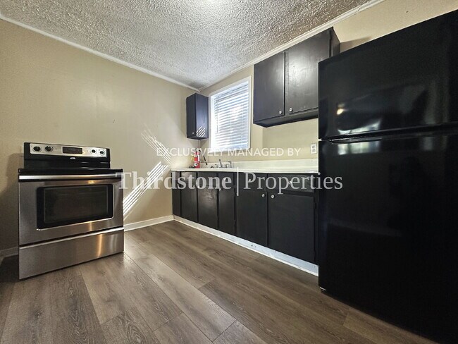 Photo - 1136 Maynard St