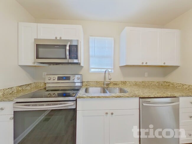 Photo - 3912 Laurel Bend Dr