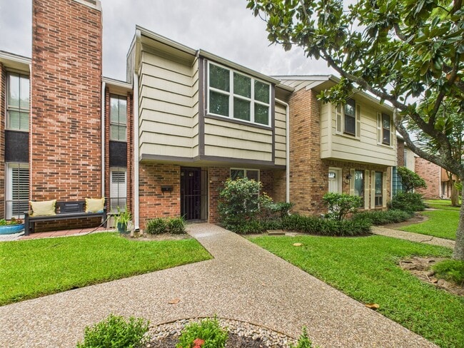 Photo - 9409 Fondren Rd