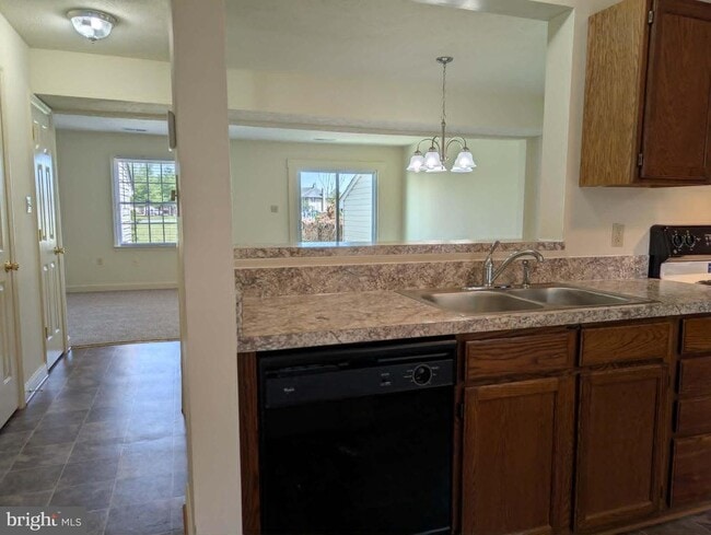 Photo - 105 Equestrian Dr