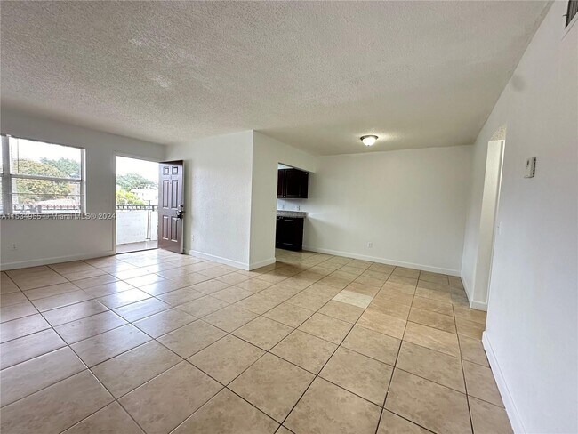Photo - 400 NW 65th Ave Unit 226