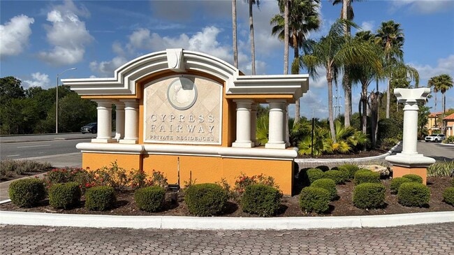 Photo - 5467 Vineland Rd Unit 6214