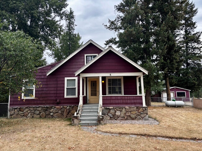 Photo - 31183 US-2 House