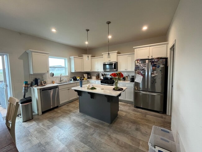 Photo - 4-bedroom, 2.5 bathroom, unfurnished New Construction (2022) Home