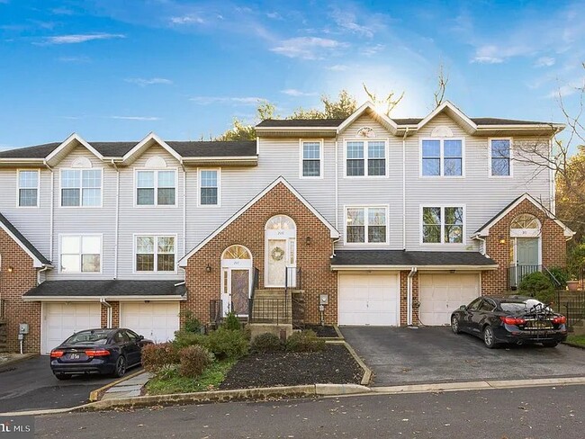 Building Photo - 209 Roseman Ct