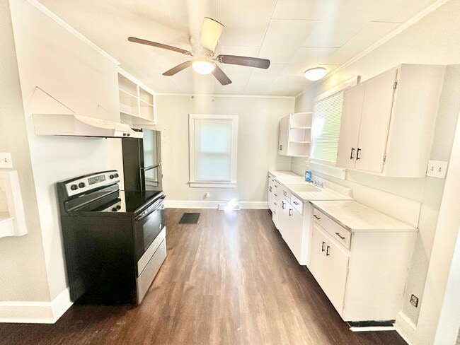 Photo - 121 Henry St