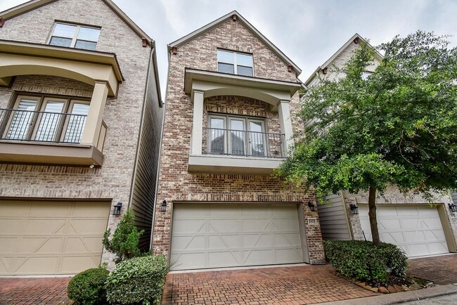 Building Photo - 8413 Water Oak Pass Dr
