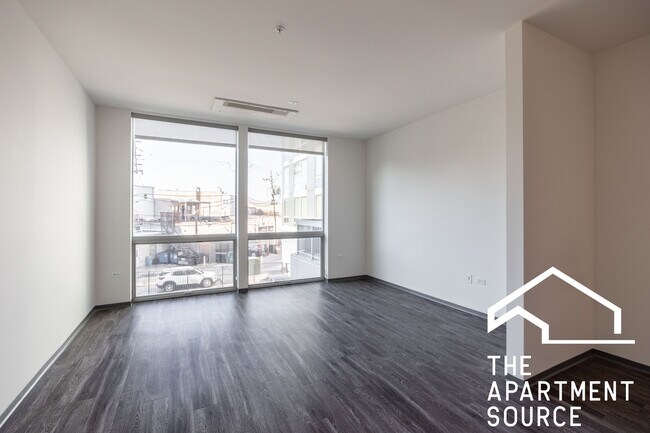 Photo - 2340 N California Ave Unit 228