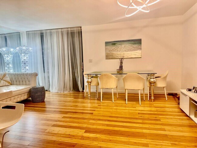 Photo - 1001 Three Islands Blvd Unidad 777