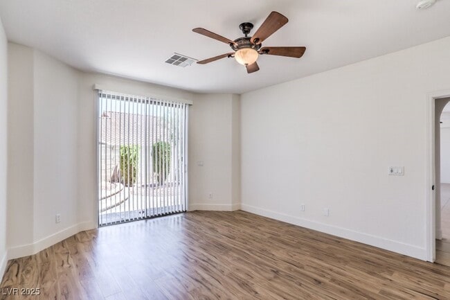 Building Photo - 7580 Rockhampton Ave