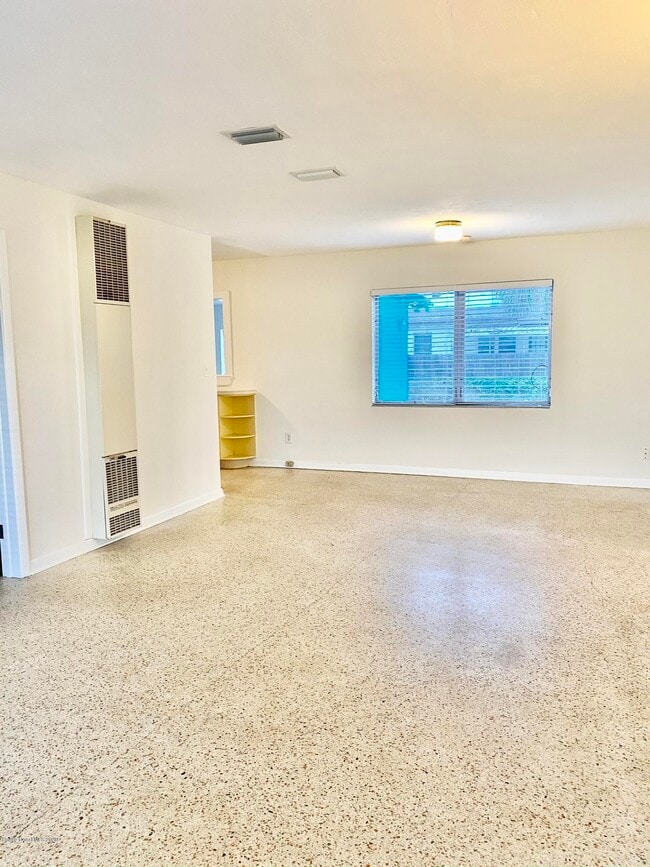 Photo - 701 Sea Gull Dr