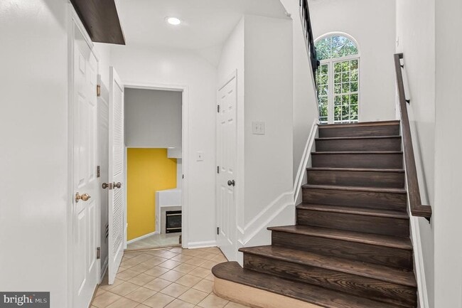 Photo - 26101 Nimbleton Square