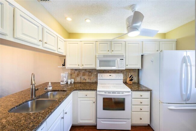 437 Cerromar Ln Unit 525