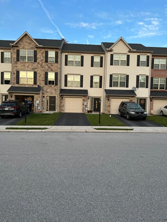 Photo - 60 Katelyn Dr