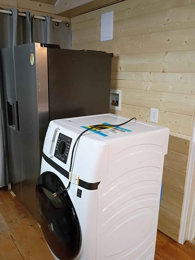 Photo - 6264 Bearwallow Mountain Rd