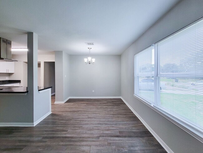 Photo - BEAUTIFUL REMODELED 3 BEDOOM LEASE HOME