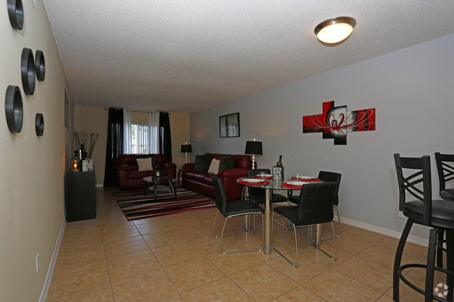 1BR, 1BA - 862 SF Greater Serenity - Dining