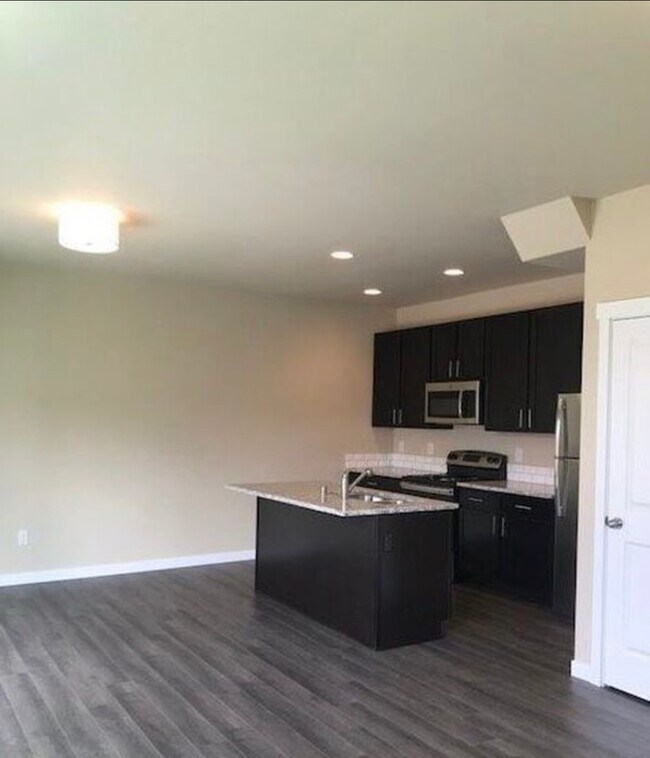 Photo - 1903 Ahlers Ave