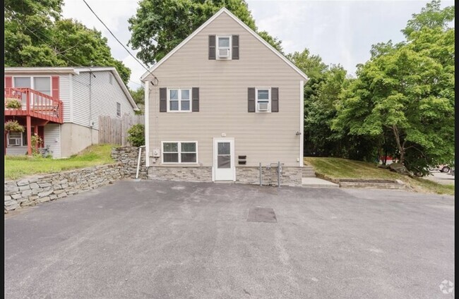 Building Photo - 167 Mendon Rd Unit First Floor Rental