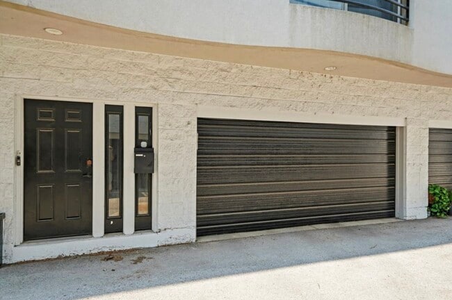 Photo - 2231 N Lister Ave