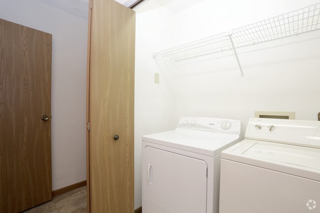 1 Bedroom Standard - Laundry