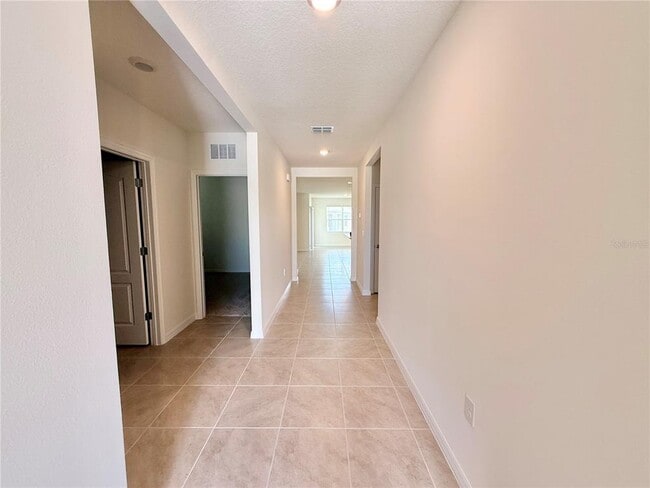 Photo - 5067 Tana Ter