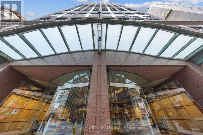 Photo - 7 King St E Unit 1211