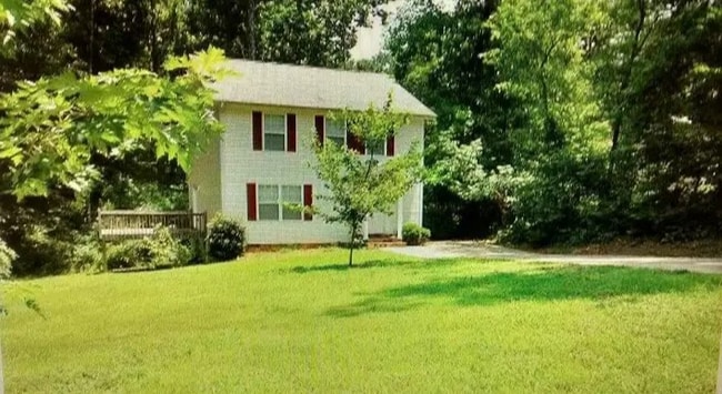 Building Photo - 2250 Rebel Rd