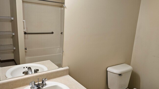 Photo - 571 MacCorkle Ave SW Unit 116