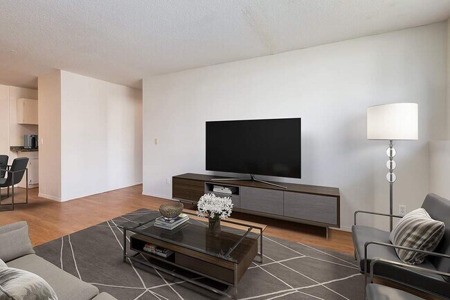 Photo - Kinbrook Manor