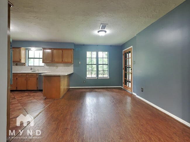 Photo - 23640 1st St