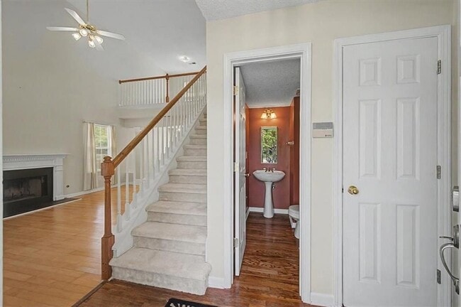 Photo - 2025 Baramore Oaks Dr