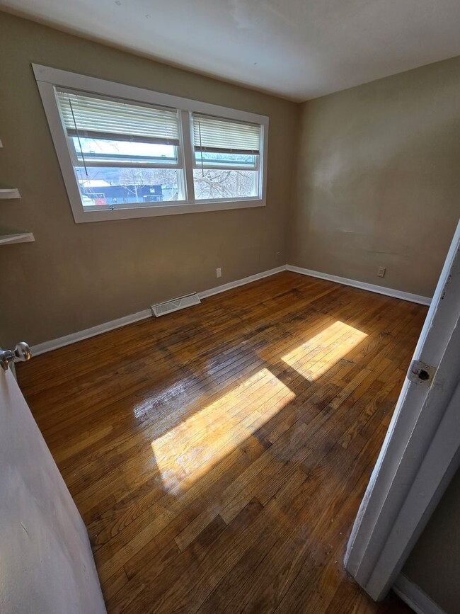 Photo - 110-118 Milburn Dr Unidad 114 Milburn Dr Apt 3