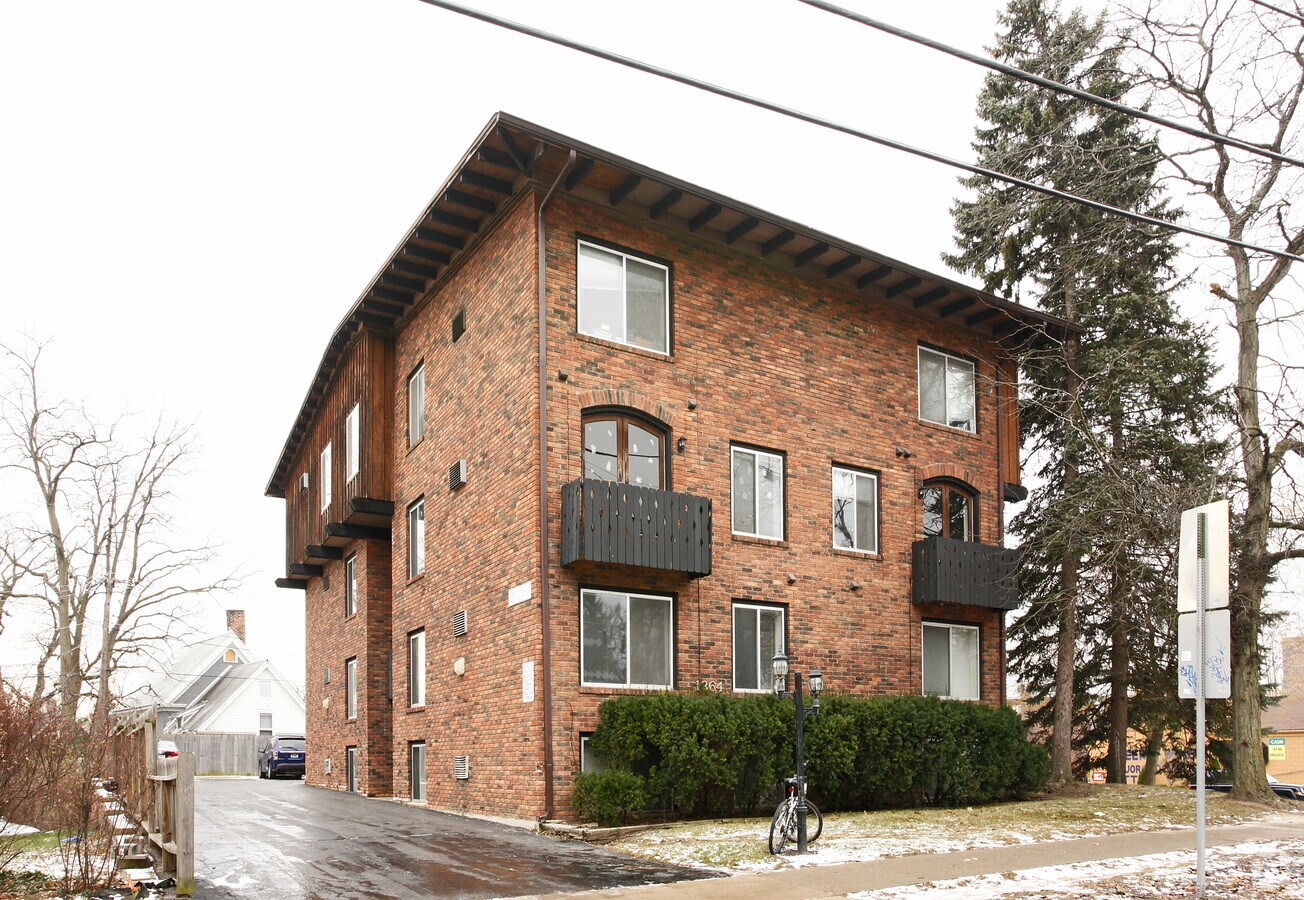 Photo - The Chalet Apartamentos
