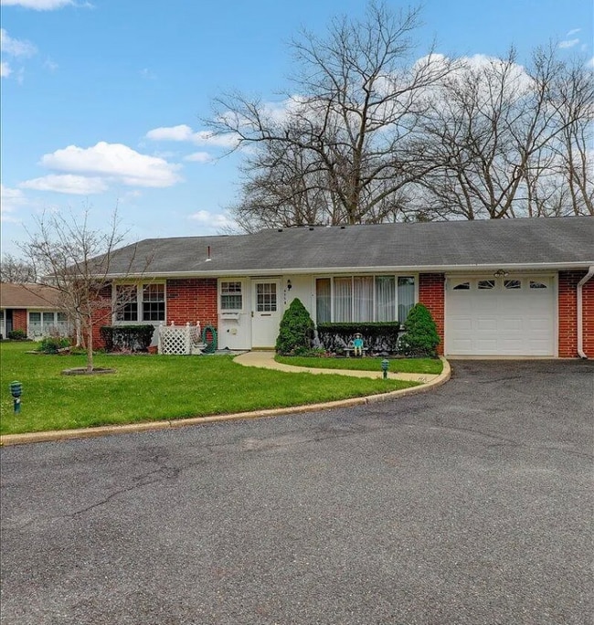 Building Photo - 455B Portsmouth Dr Rental